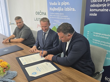 Podpis certifikata Voda iz pipe (2)